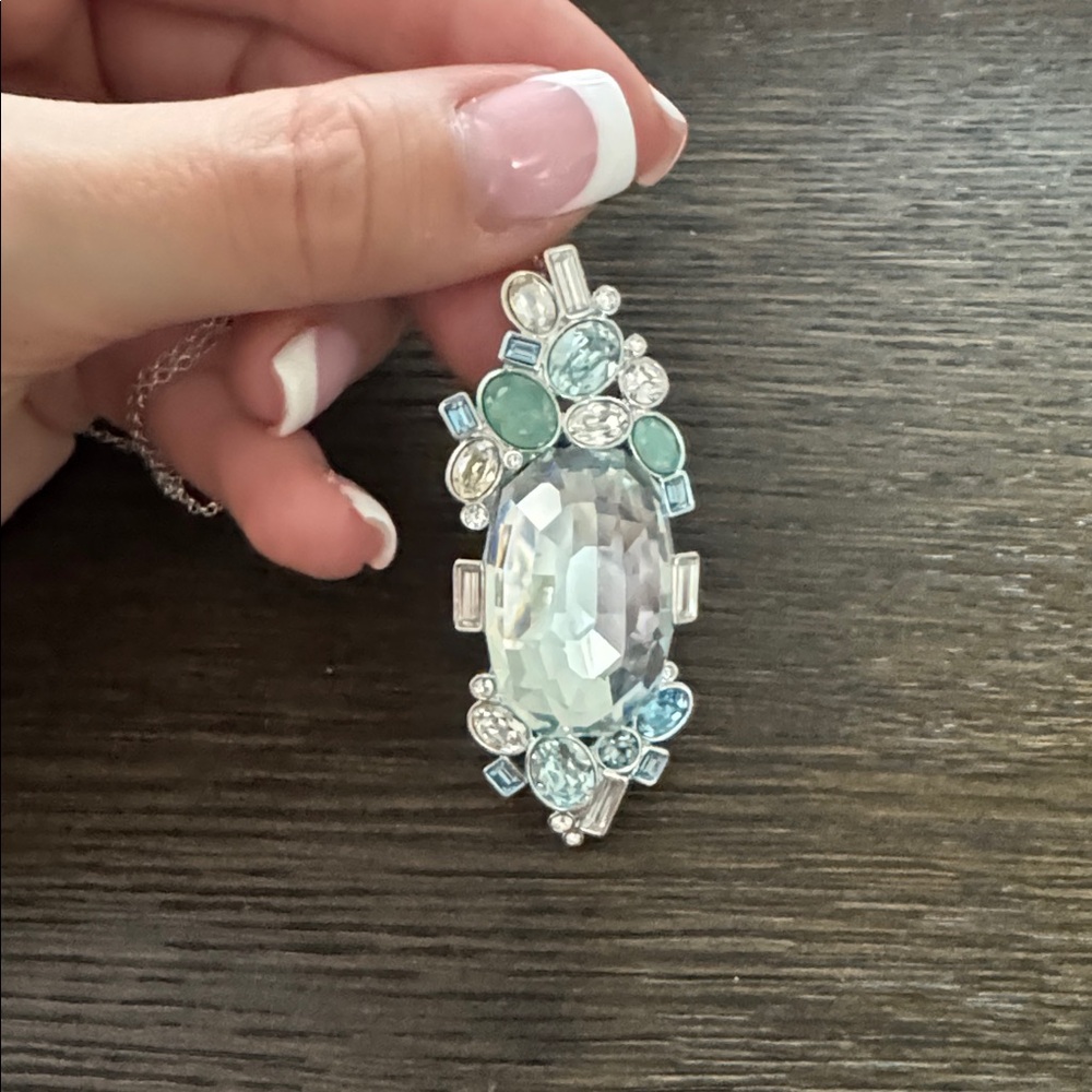 Swarovski Necklace with Blue and Clear Gemstones - Picture 4 of 5